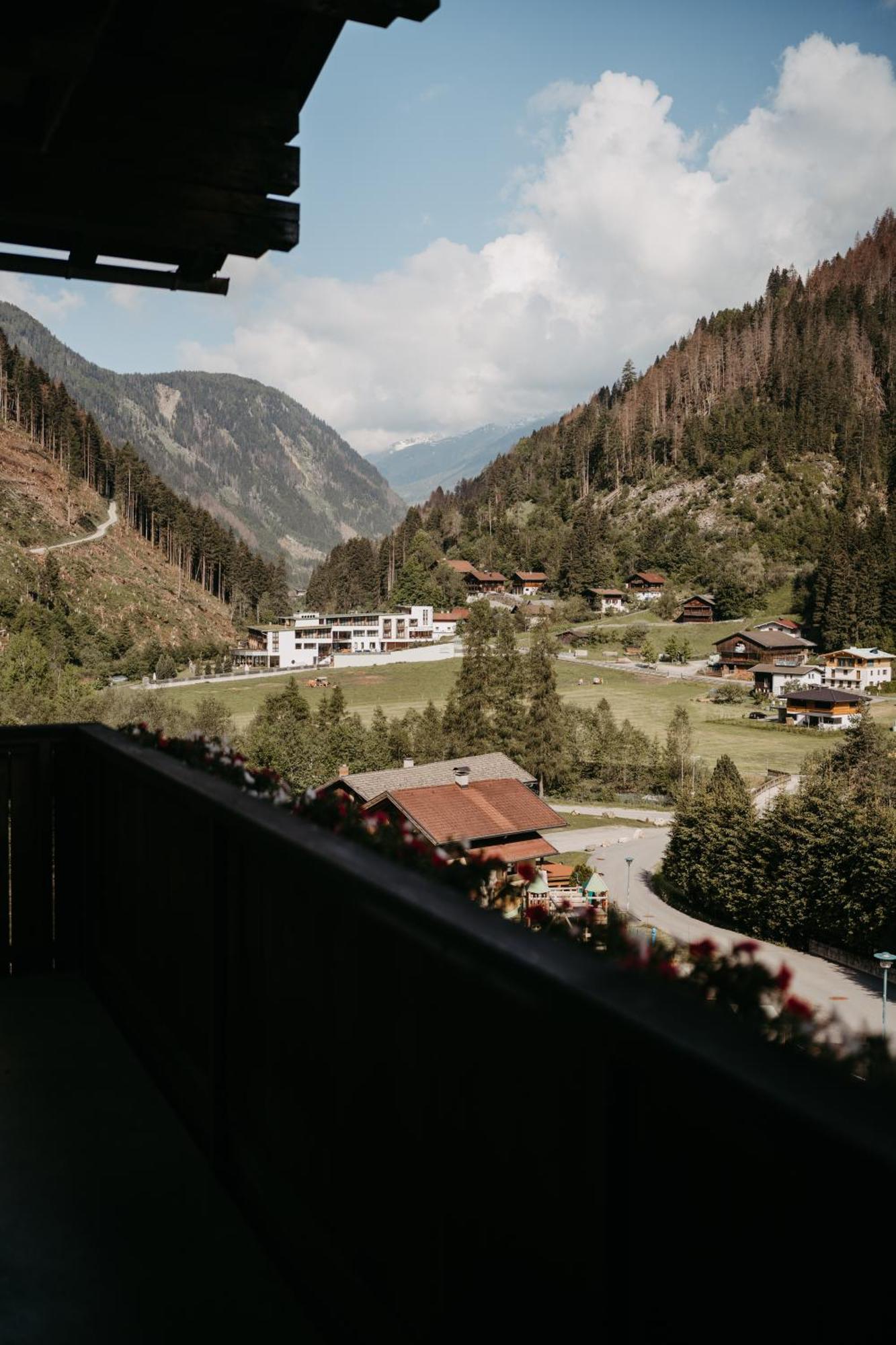 Gasthof Pension Kohlplatzl Hopfgarten in Defereggen Dış mekan fotoğraf