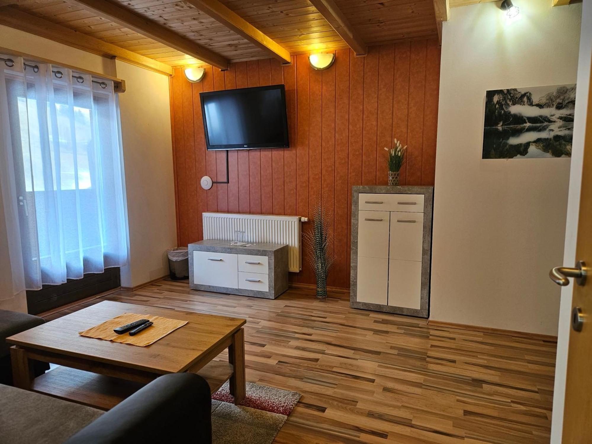 Gasthof Pension Kohlplatzl Hopfgarten in Defereggen Dış mekan fotoğraf